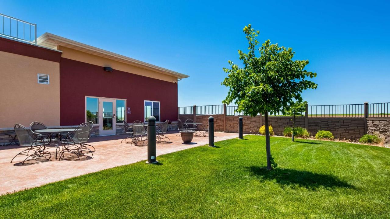 | Best Western Plus Carousel Inn & Suites