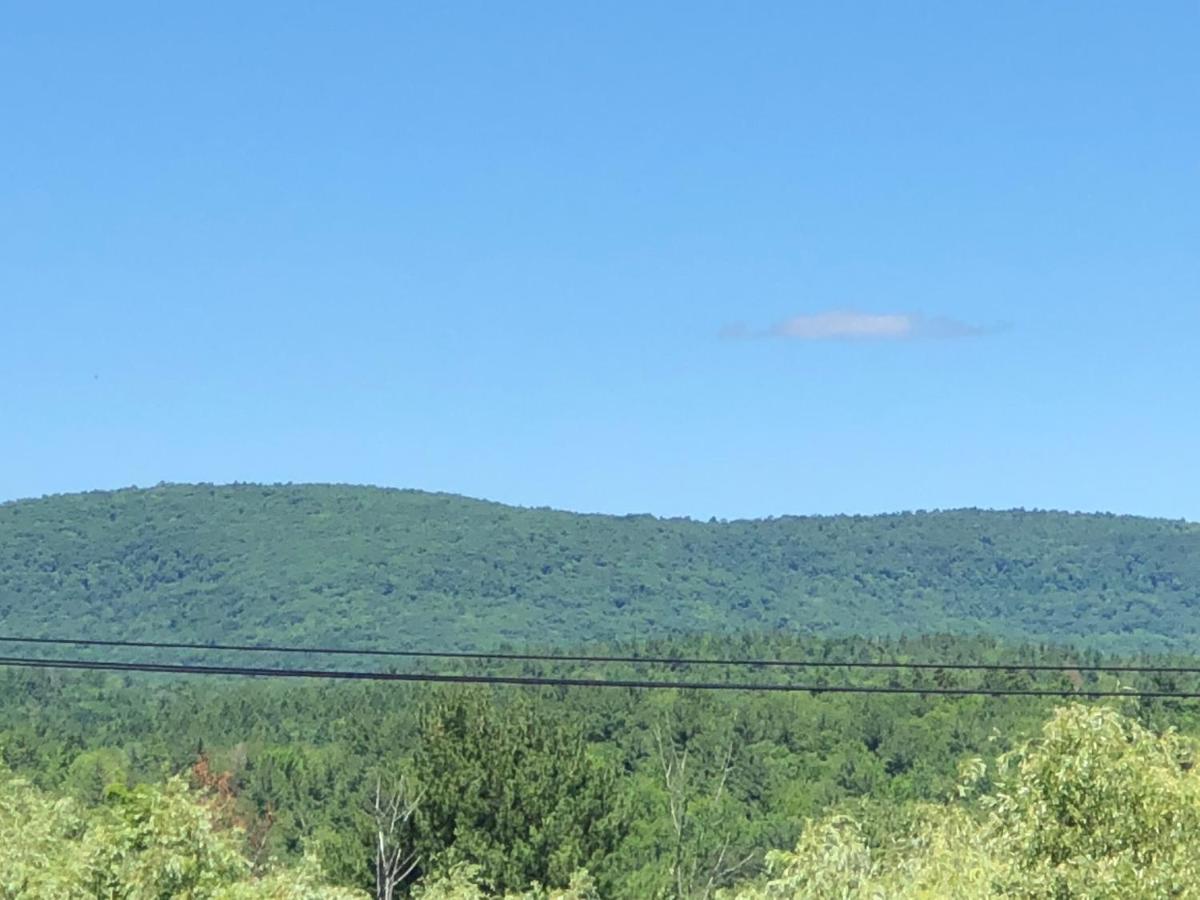 | Antique Rose Inn Windham