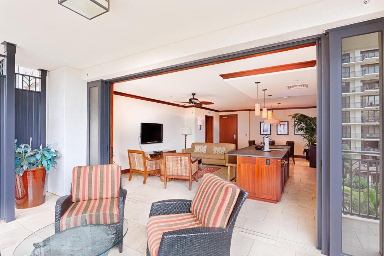 | Spacious Fourth Floor Villa with Pool View - Ocean Tower at Ko Olina Beach Villas Resort