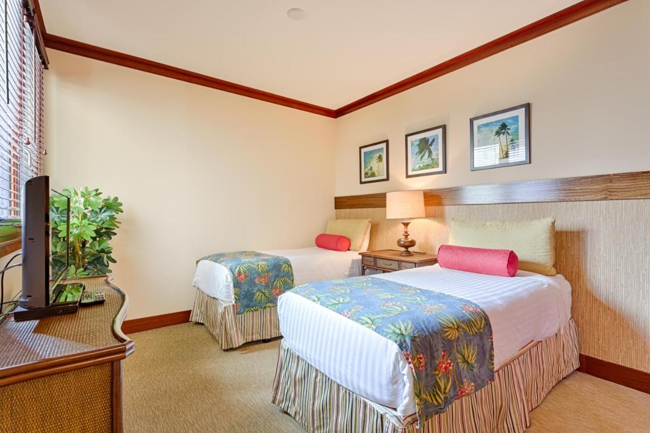| Spacious Fourth Floor Villa with Pool View - Ocean Tower at Ko Olina Beach Villas Resort