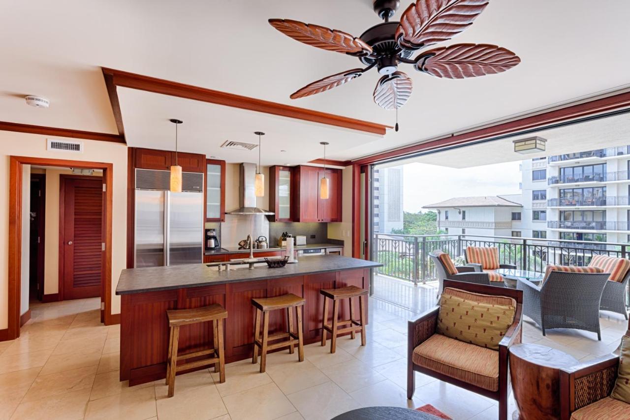 | Spacious Fourth Floor Villa with Pool View - Ocean Tower at Ko Olina Beach Villas Resort