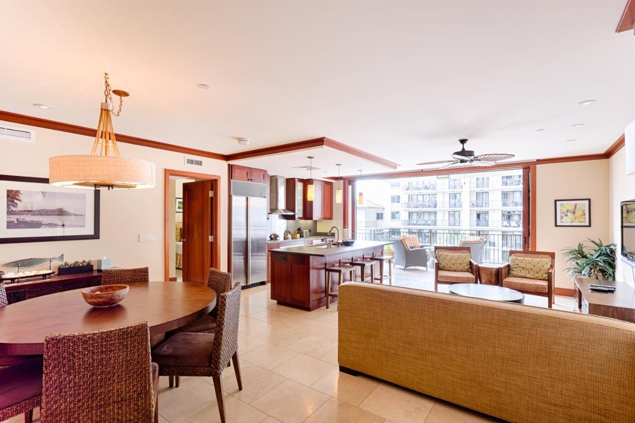 | Spacious Fourth Floor Villa with Pool View - Ocean Tower at Ko Olina Beach Villas Resort