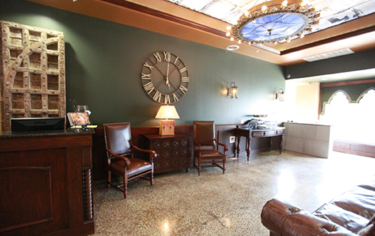| The Campbell Hotel on Route 66