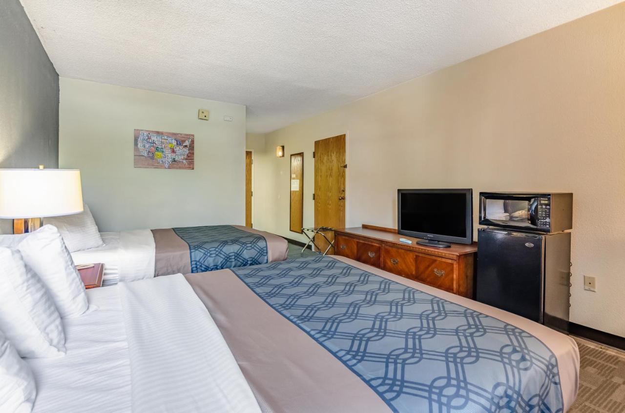 Queen Room with Two Queen Beds - Non-Smoking at Radford Inn