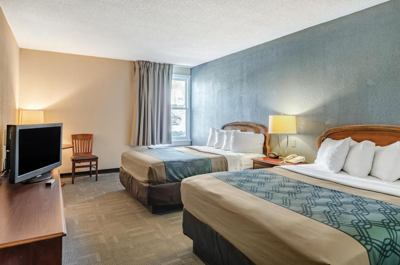 Queen Room with Two Queen Beds - Non-Smoking at Radford Inn