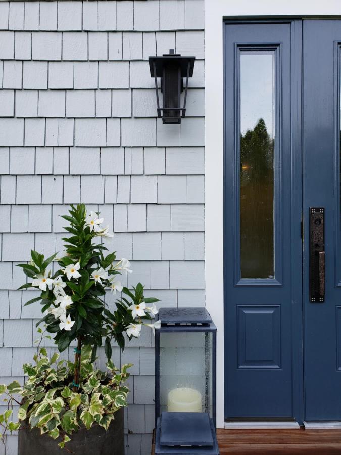 | Journey East Hampton