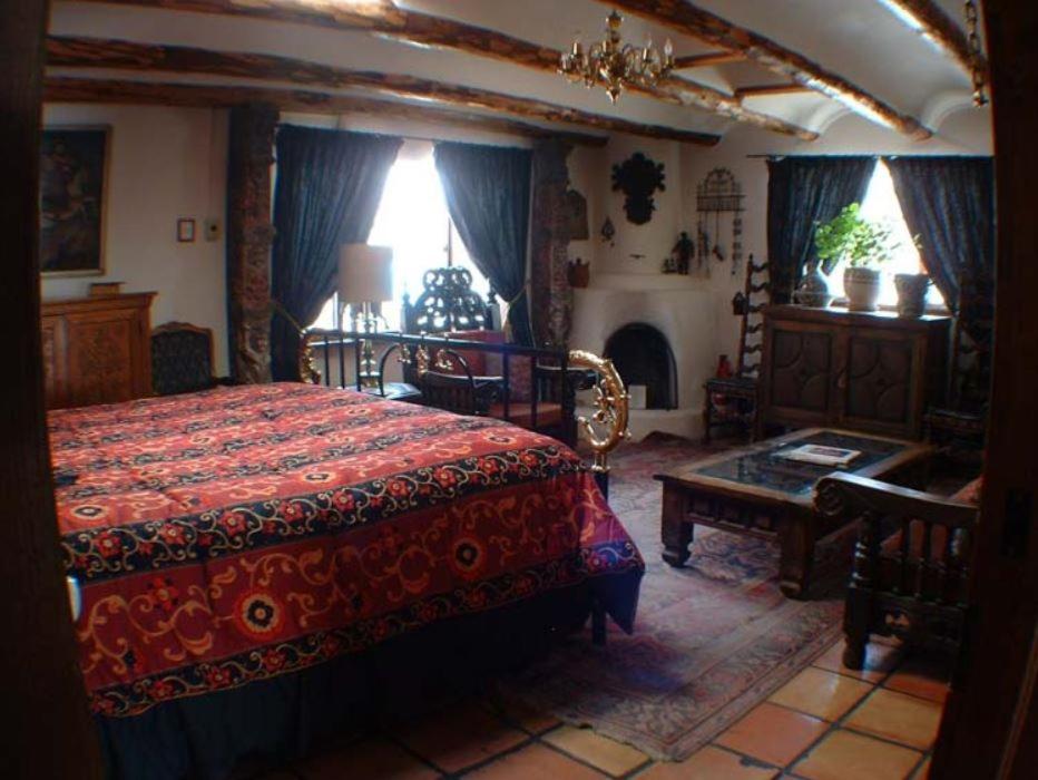 | La Dona Luz Inn an Historic B&B