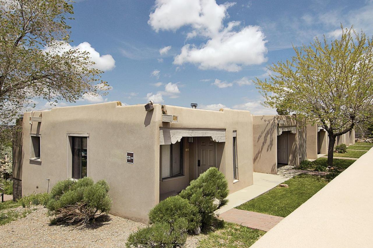 | Fort Marcy Suites