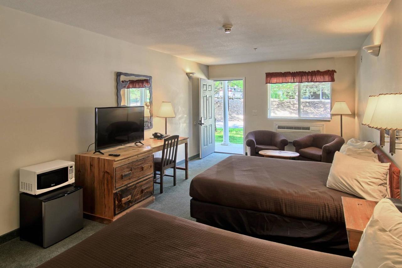 | The Legend Cottage Inn