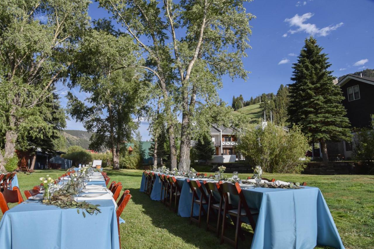| Alpine Lodge Red River