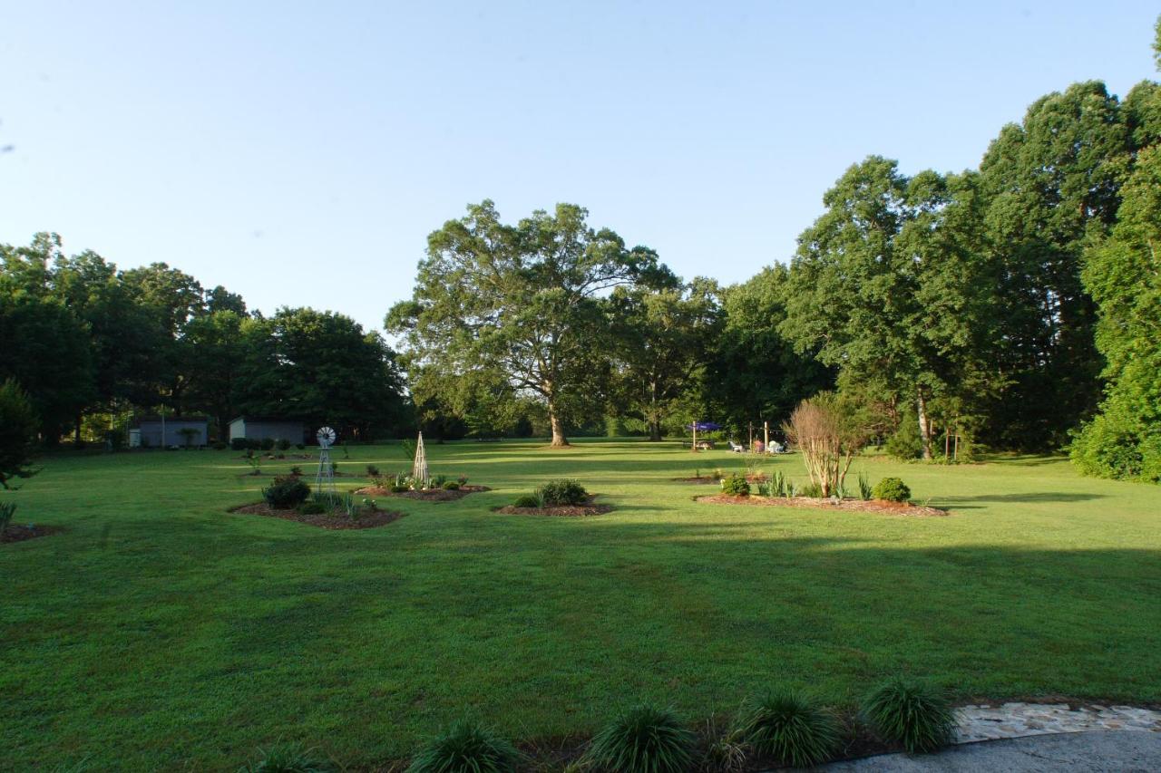  | Seven Oaks Inn Bed and Breakfast
