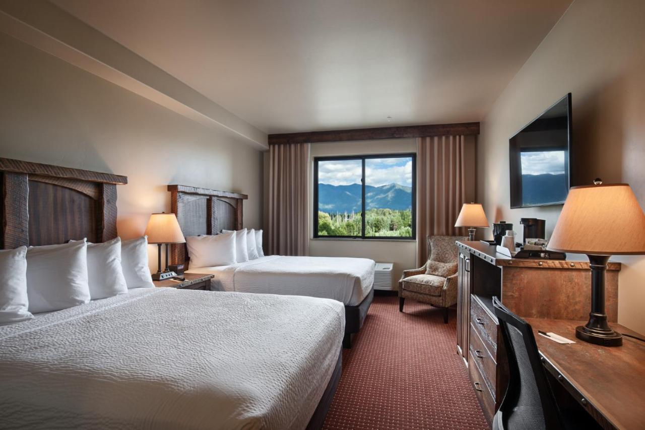 Queen Room with Two Queen Beds - Disability Access/Non-Smoking at Glacier International Lodge