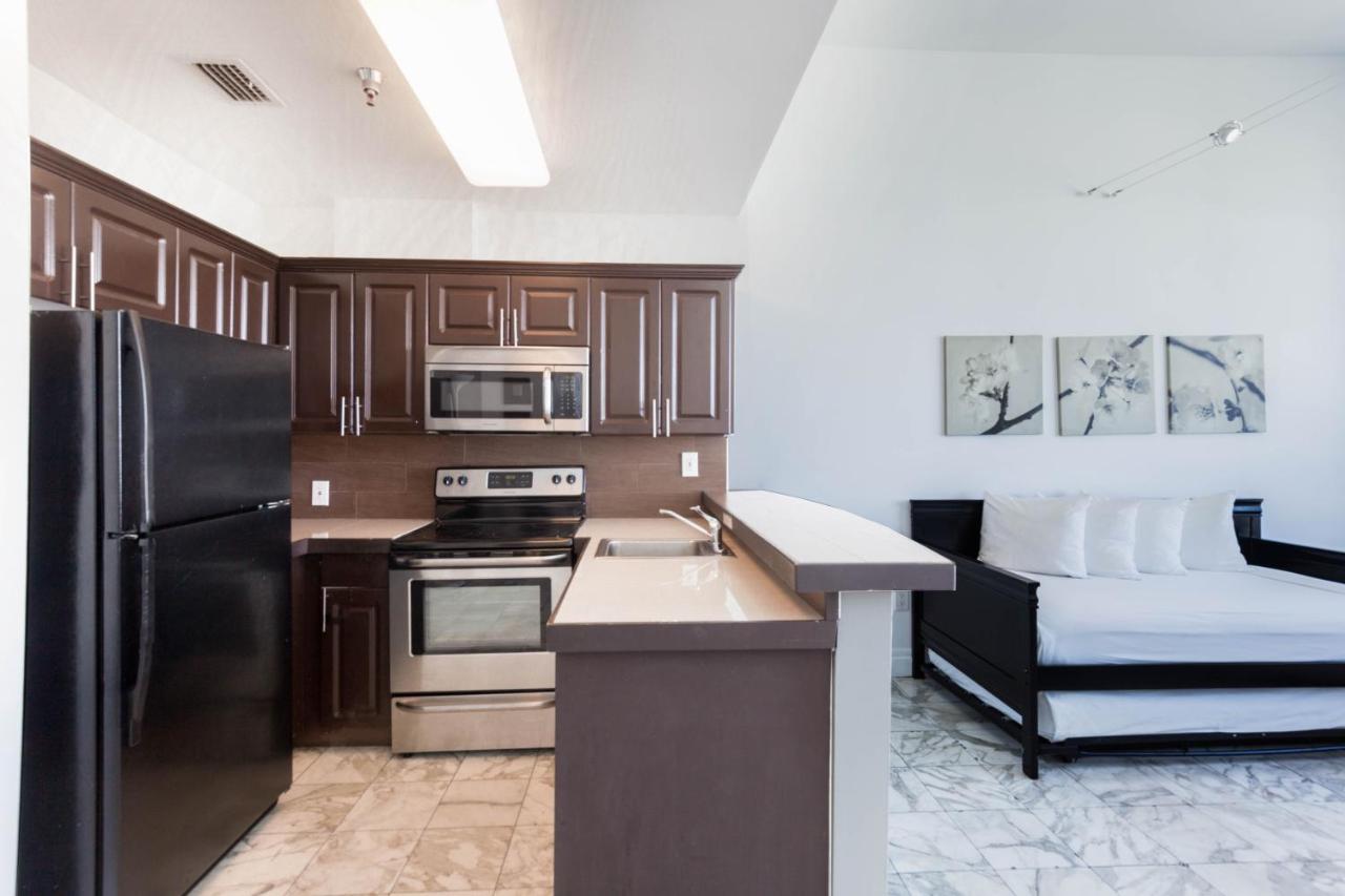 Penthouse Apartment at New Point Miami Beach Apartments