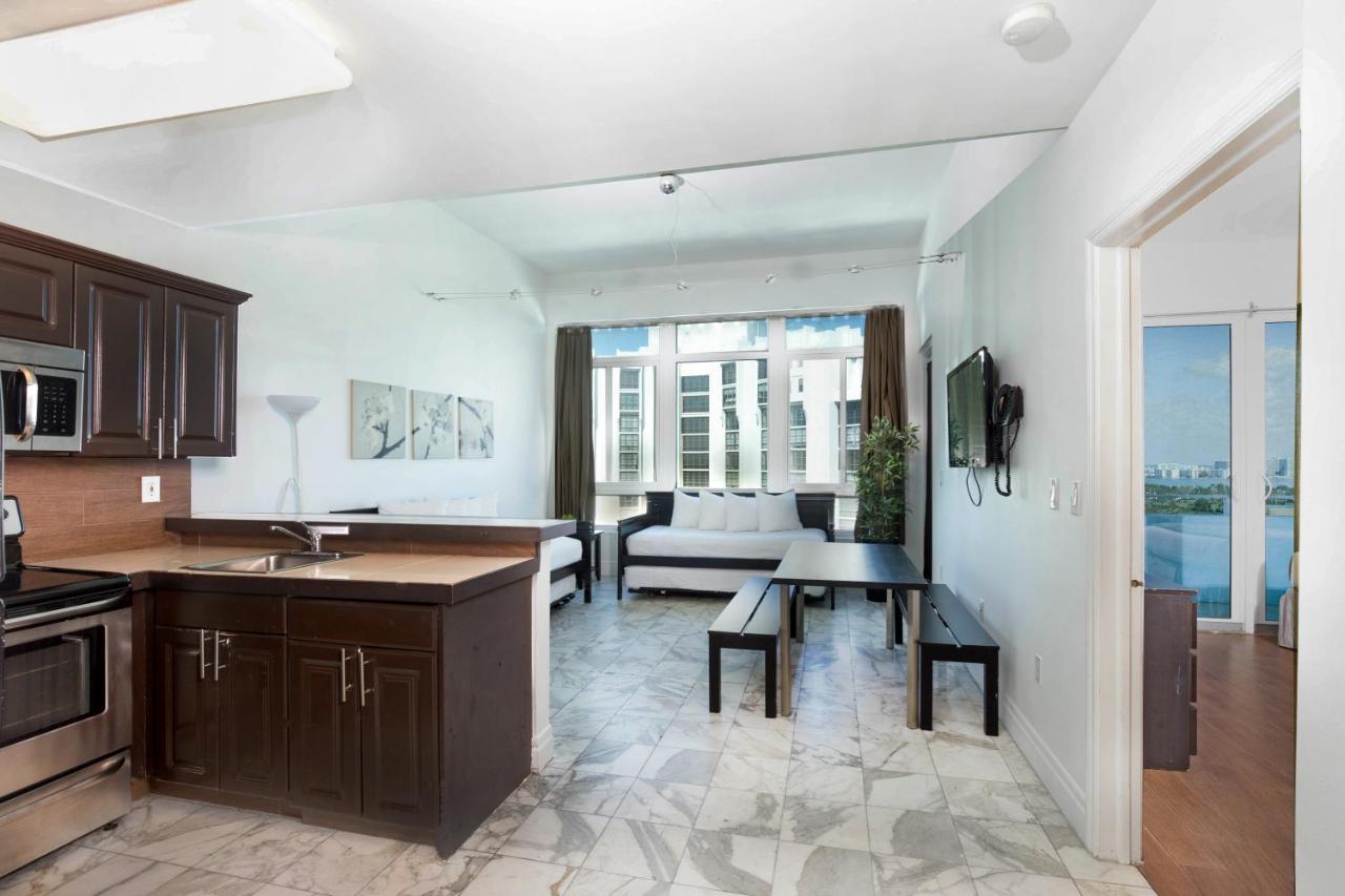 Penthouse Apartment at New Point Miami Beach Apartments