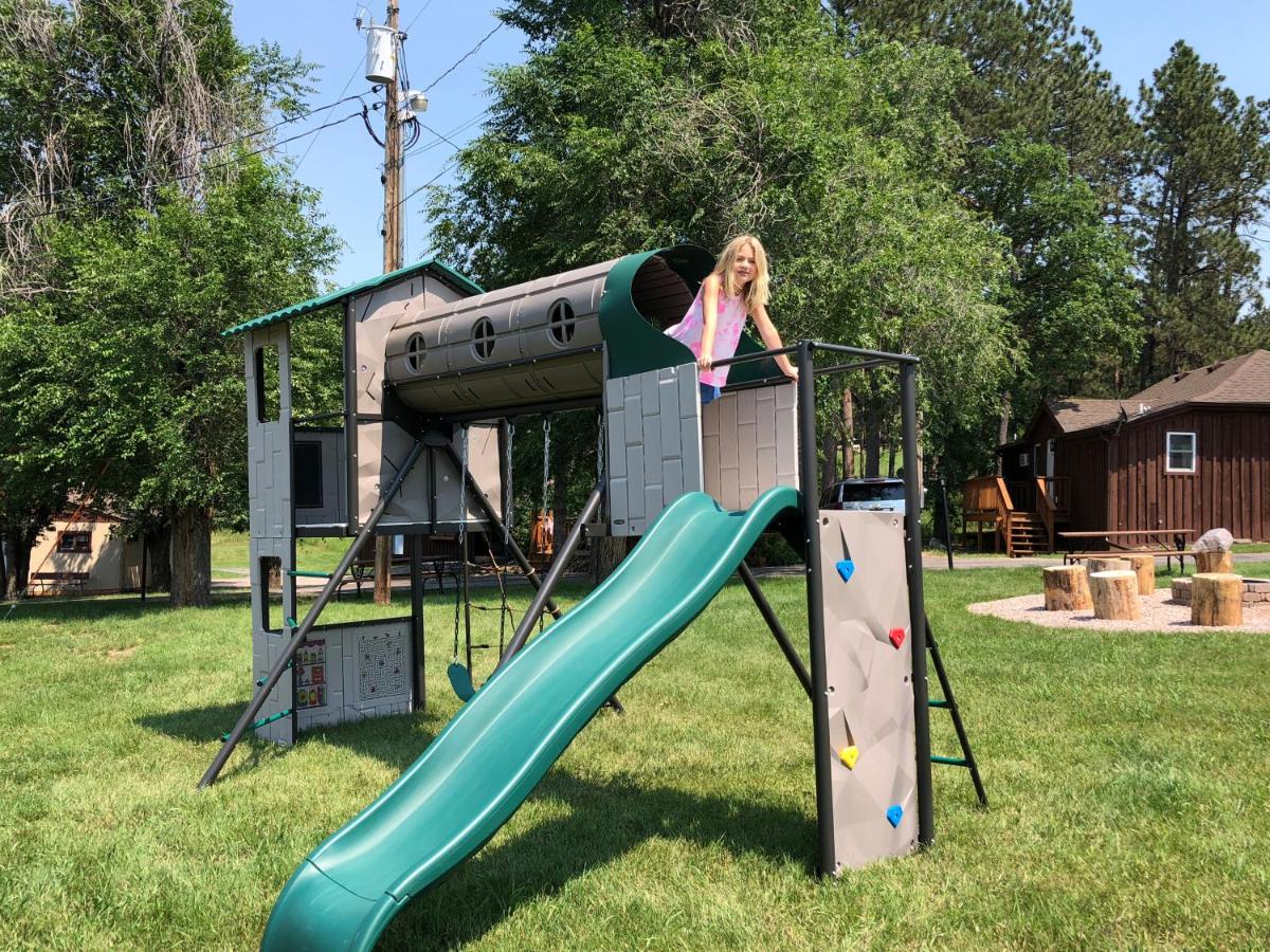  | Rockerville Lodge & Cabins