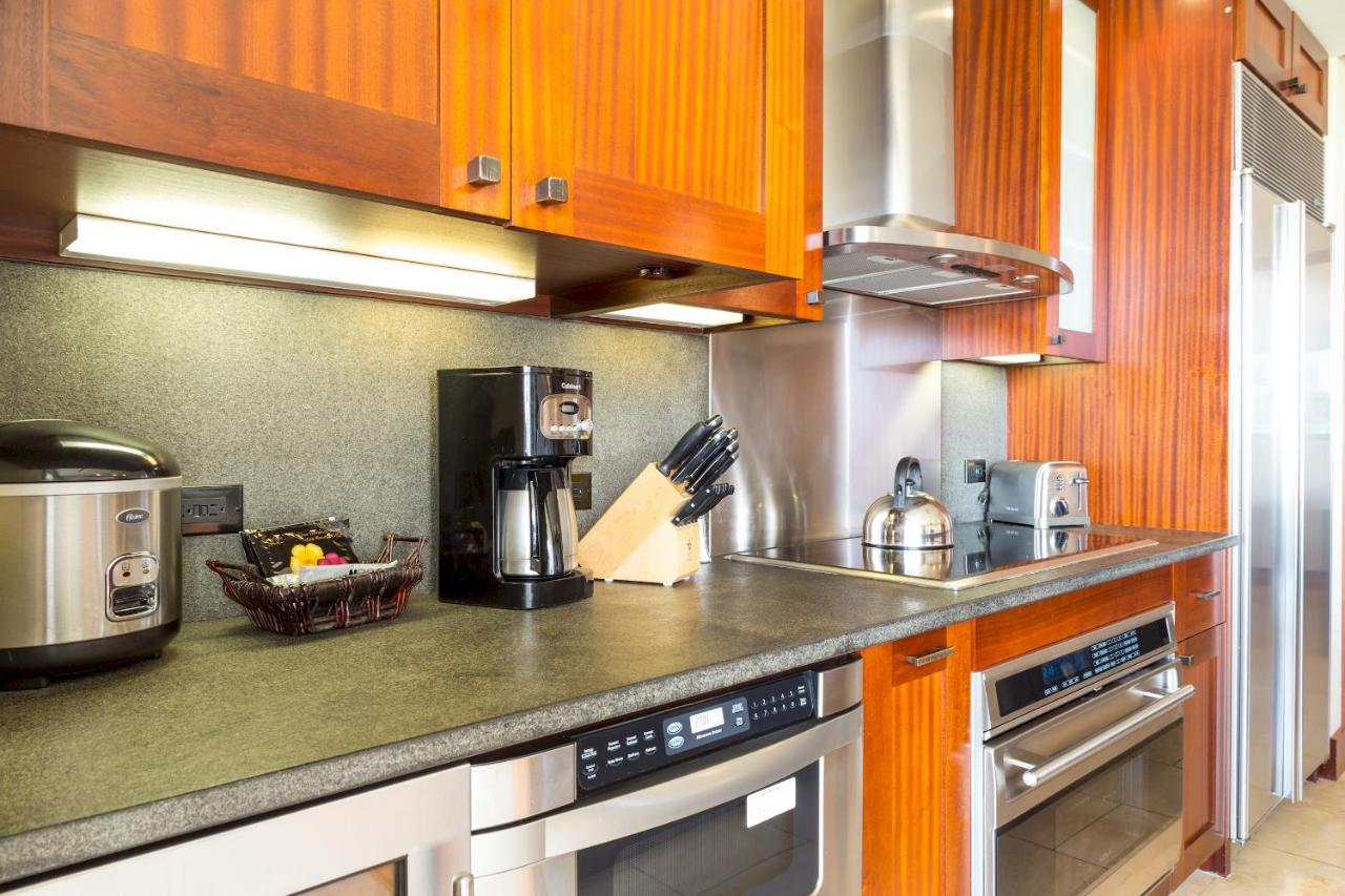 | Sixth Floor Villa with Sunrise View - Beach Tower at Ko Olina Beach Villas Resort