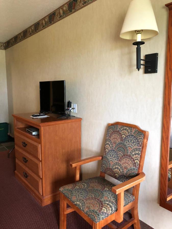 | The Ashley Inn of Tillamook