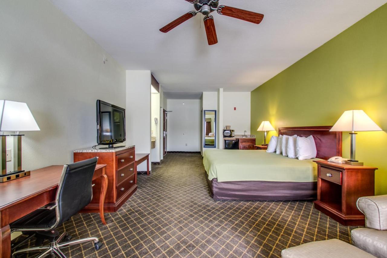  | Best Western Geneseo Inn