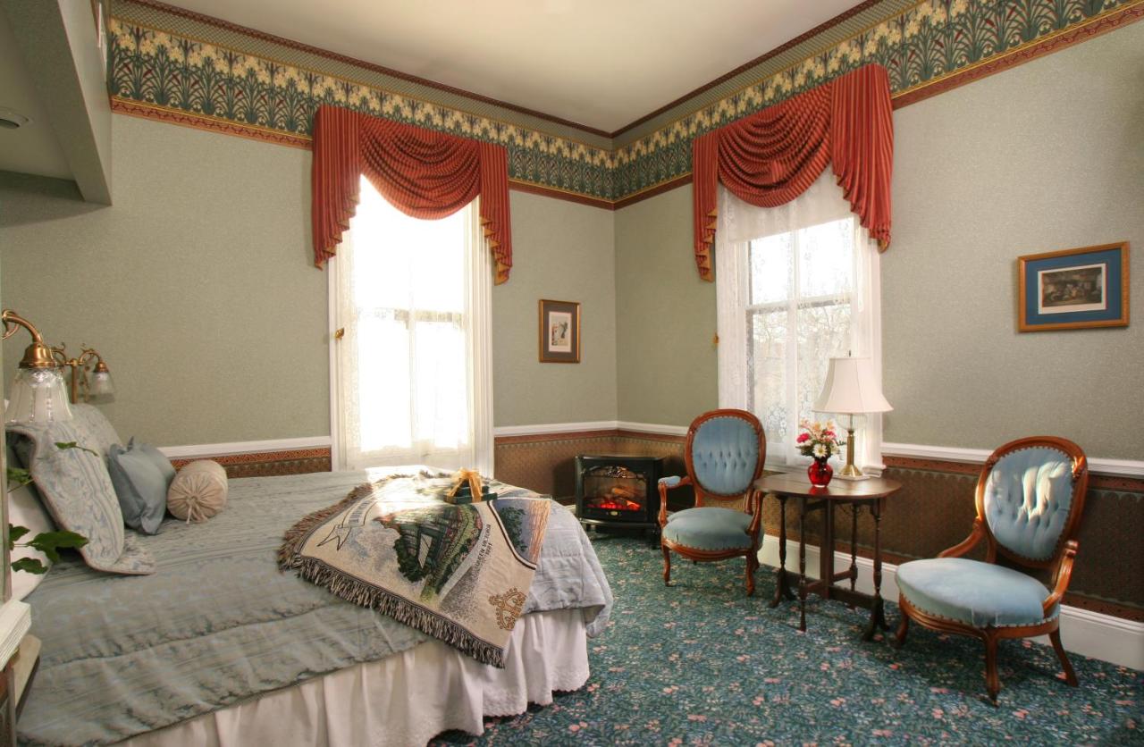  | The Queen Victoria