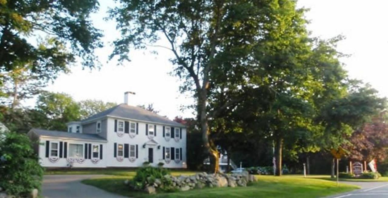  | Sesuit Harbor House