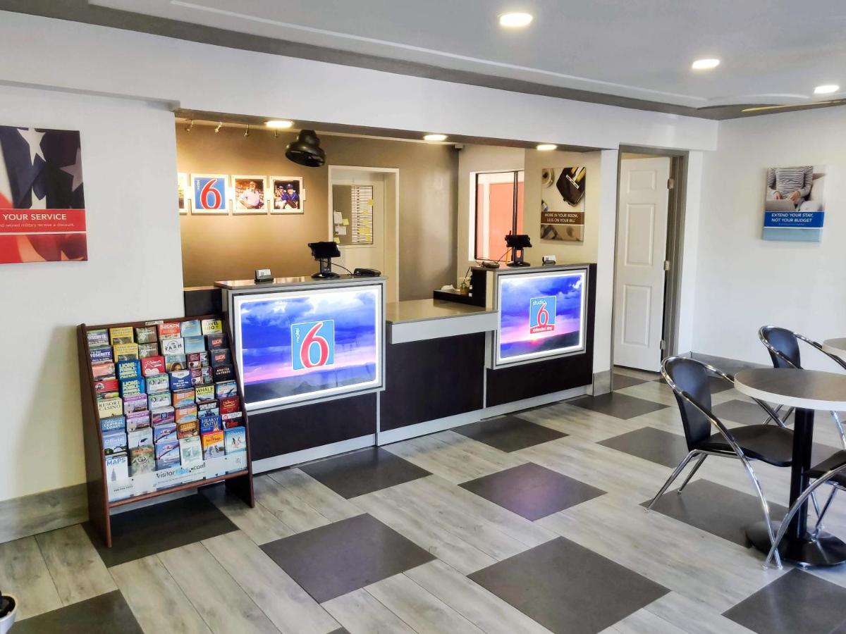| Studio 6-Fresno, CA - Extended Stay