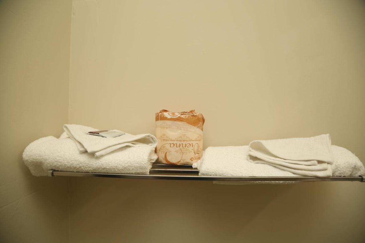  | Economy Inn - Charlotte