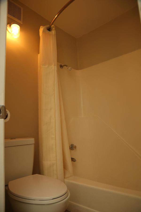 | Economy Inn - Charlotte