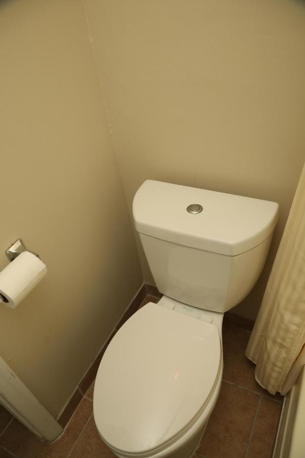  | Economy Inn - Charlotte
