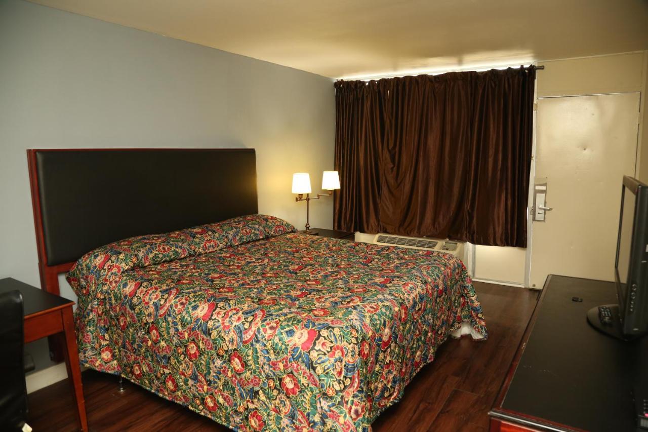  | Economy Inn - Charlotte