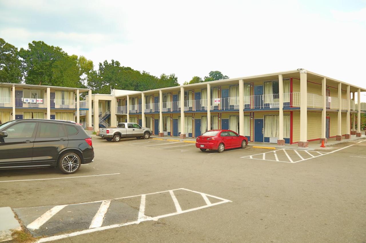 | Economy Inn - Charlotte