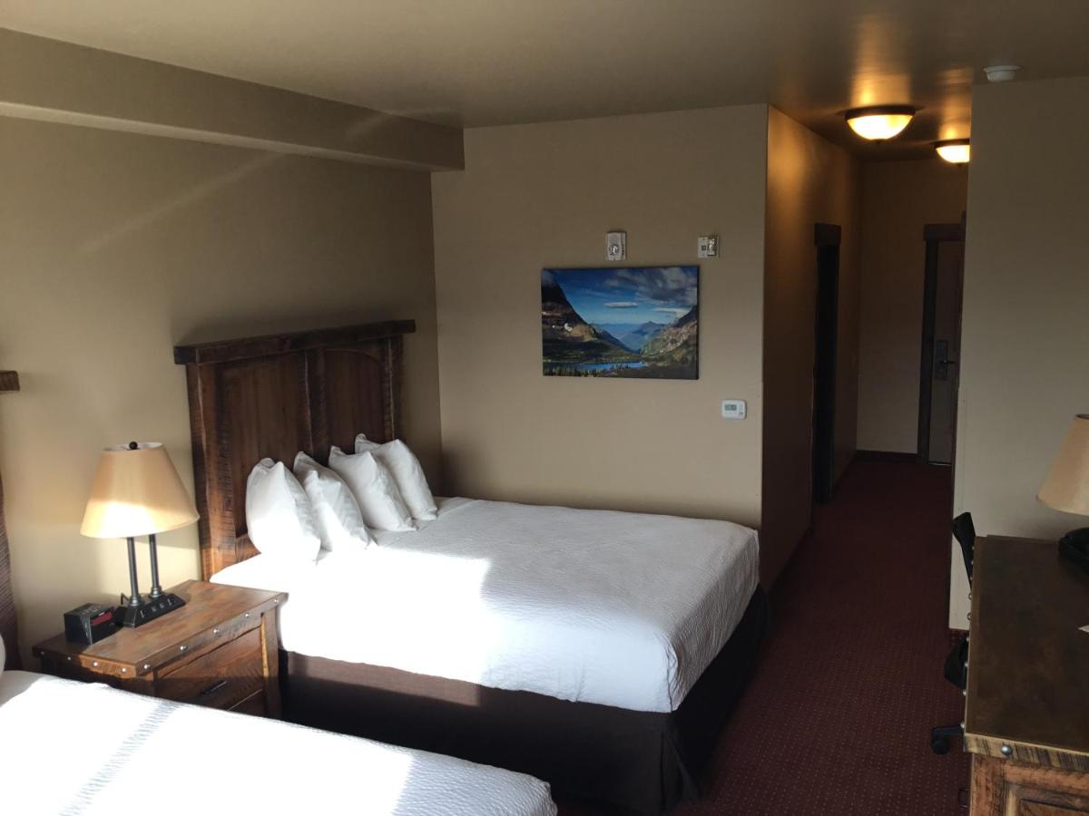 Queen Room with Two Queen Beds - Non-Smoking at Glacier International Lodge