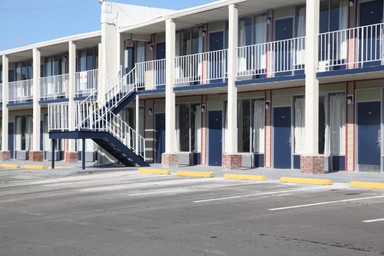  | Economy Inn - Charlotte