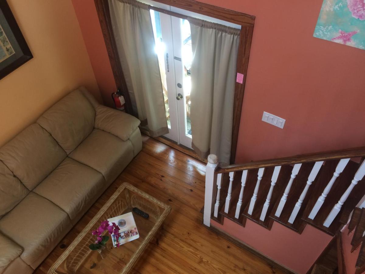  | Courtney's Place Historic Cottages & Inns