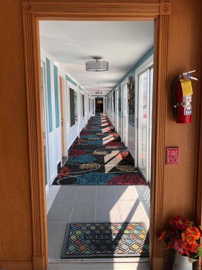 | SeaCoast Inn