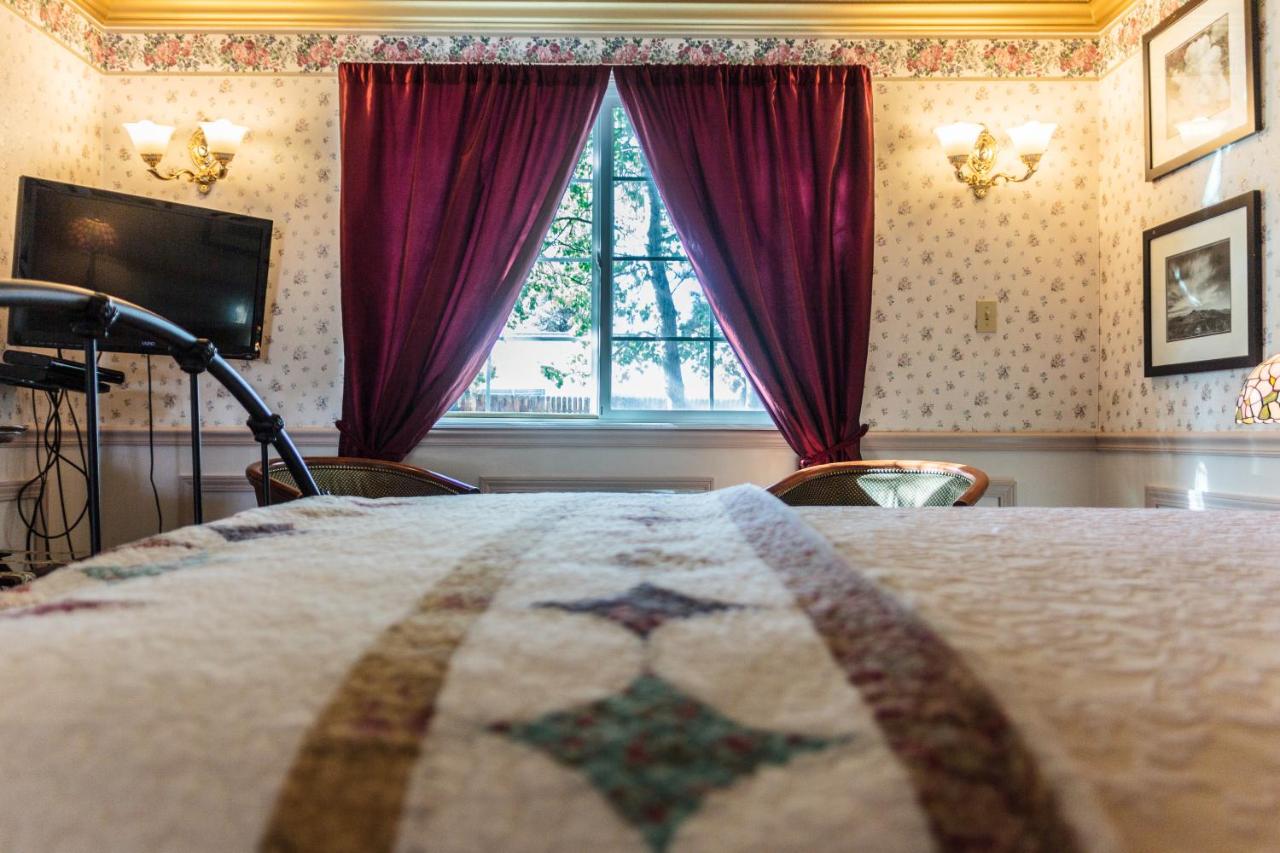| Frisco Lodge