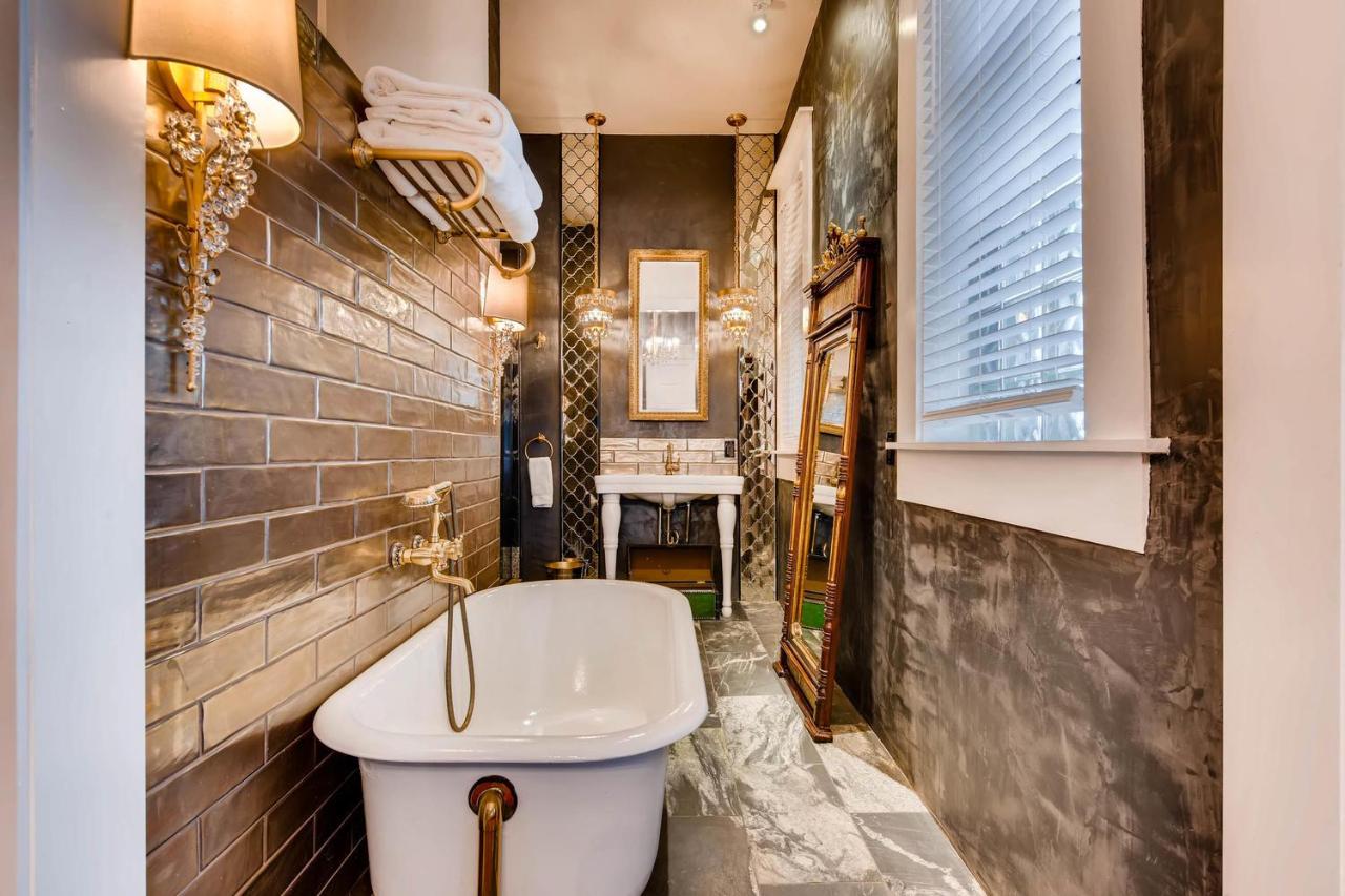  | The Holiday Chalet Victorian