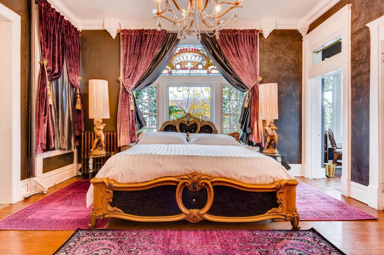  | The Holiday Chalet Victorian
