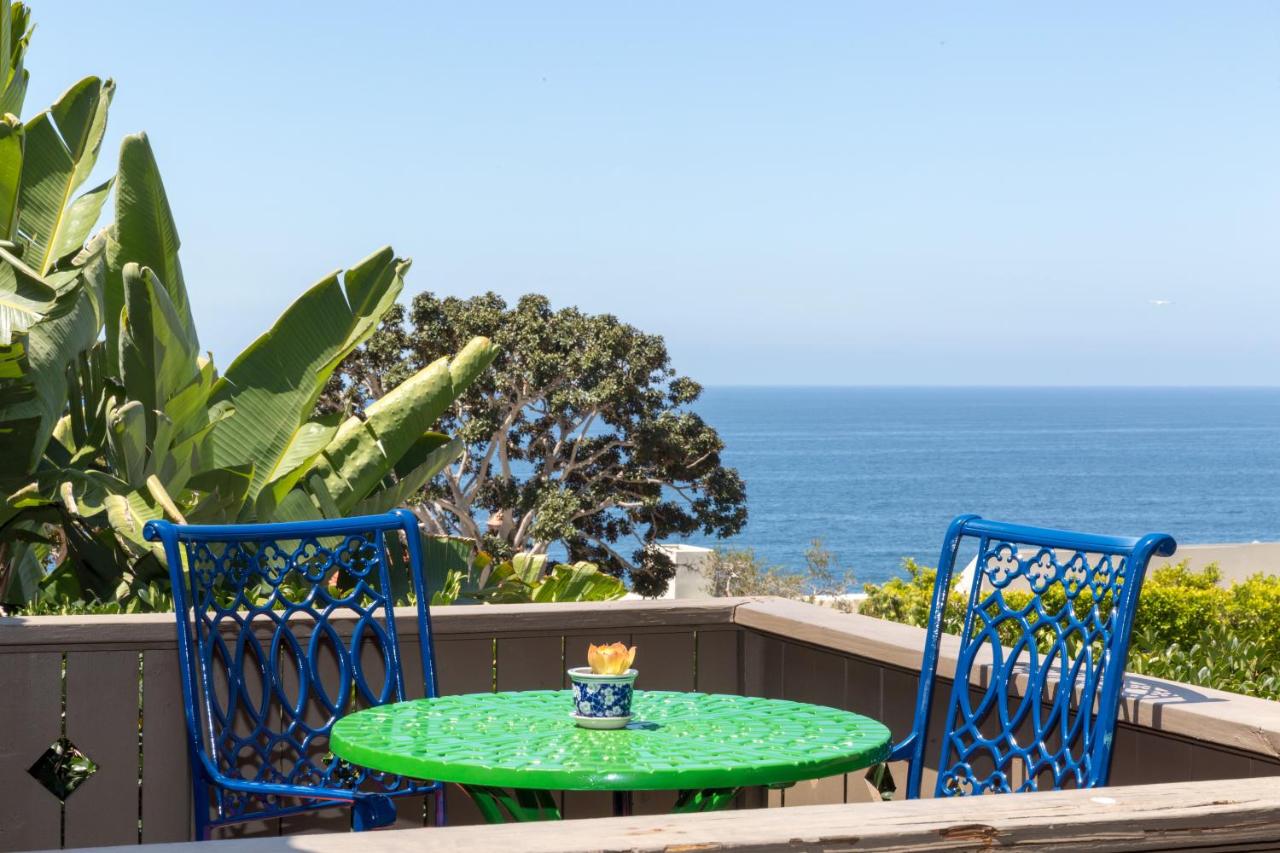 Queen Room with Sea View at Casa Laguna Hotel & Spa