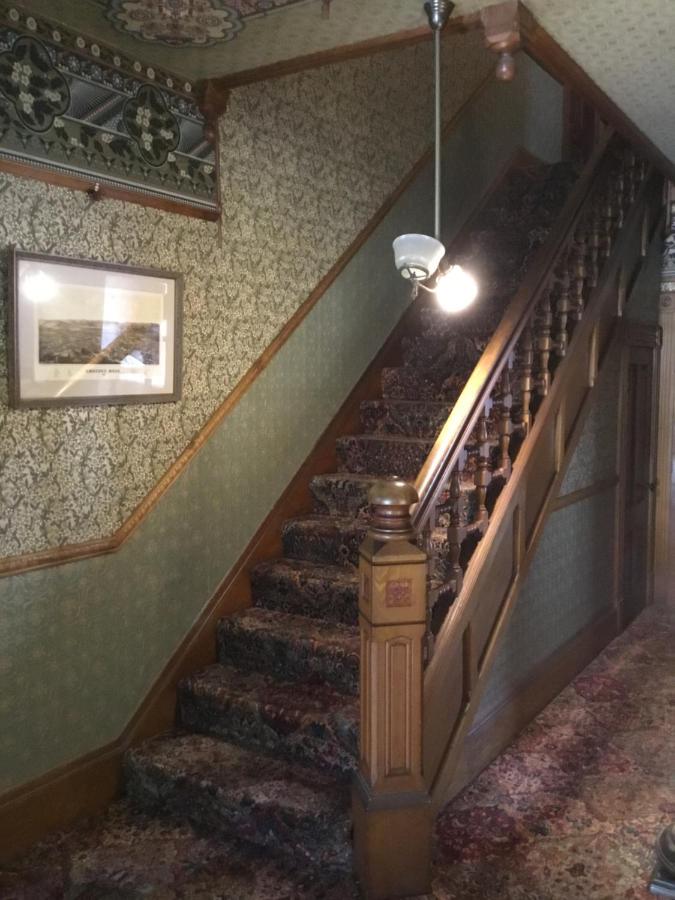 | Allen House Inn