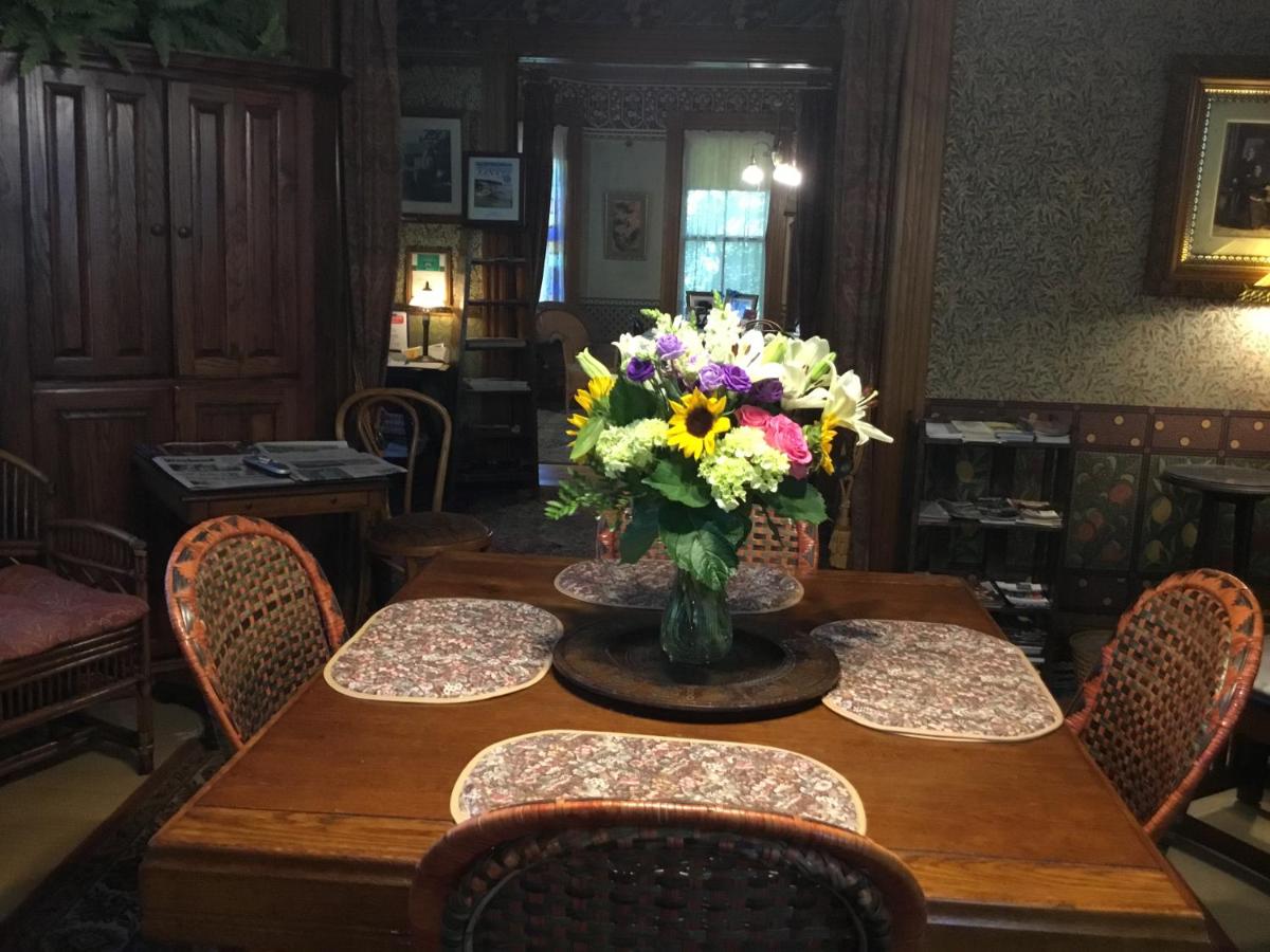 | Allen House Inn