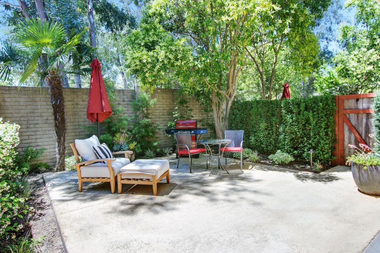 | Bungalows 313