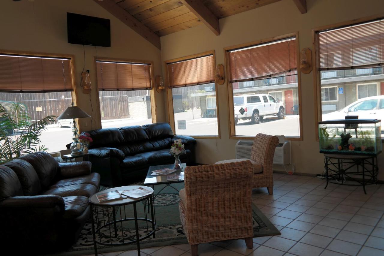  | River Park Inn