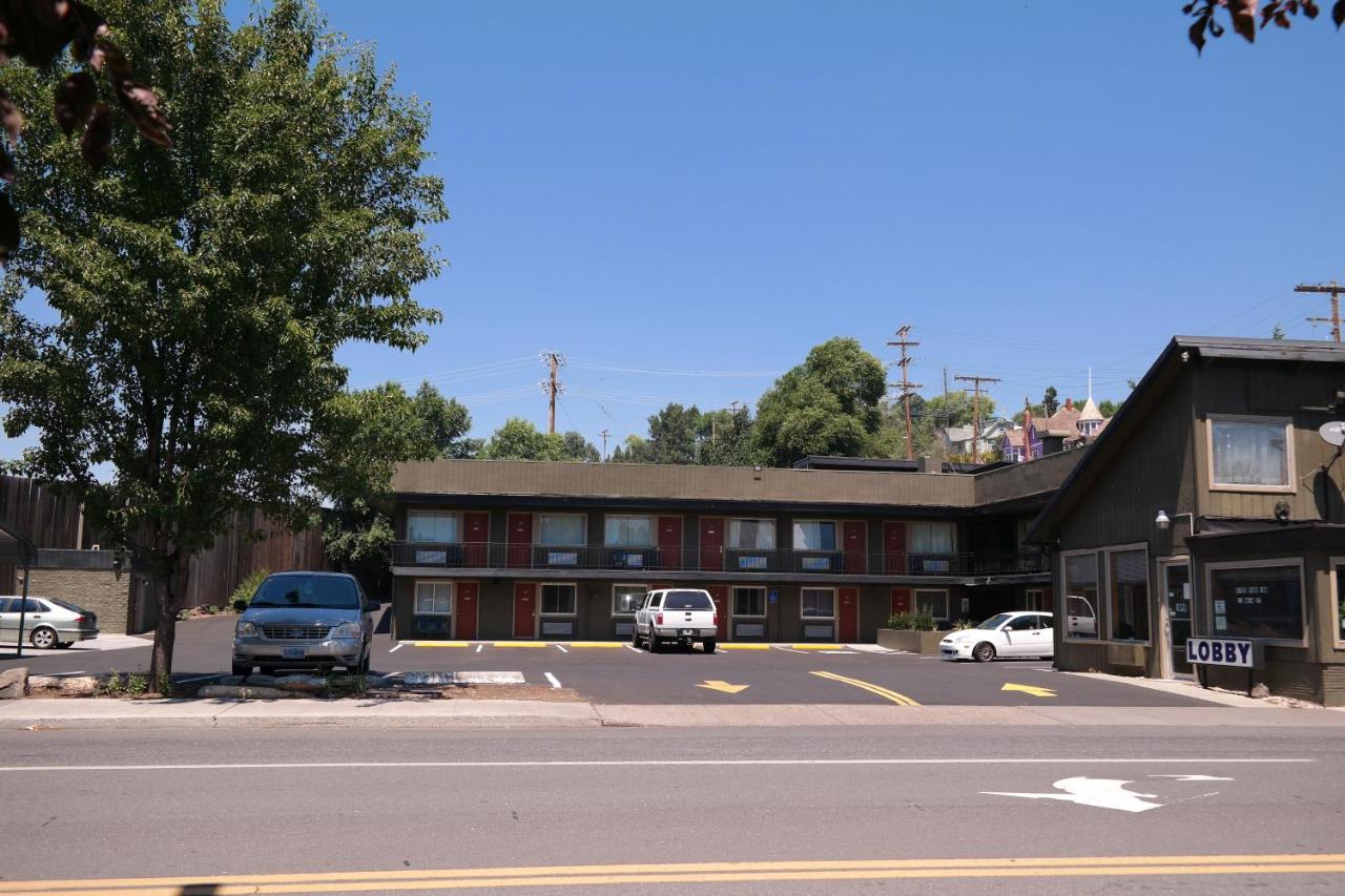  | River Park Inn