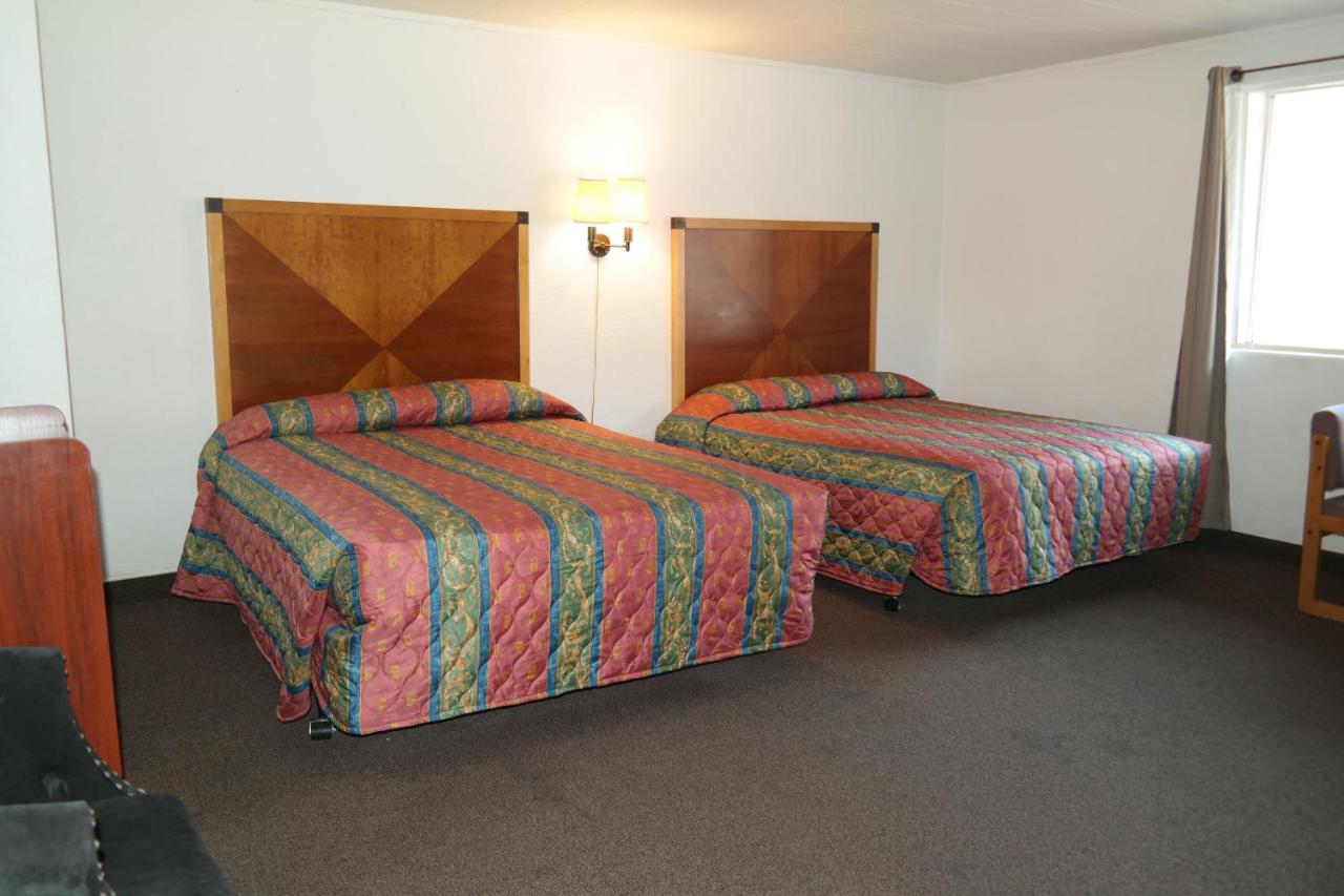  | River Park Inn