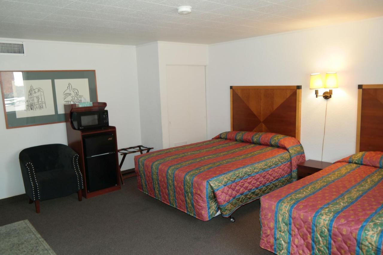  | River Park Inn