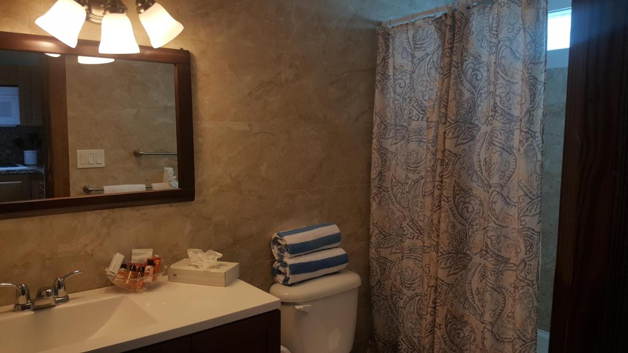 | Courtney's Place Historic Cottages & Inns