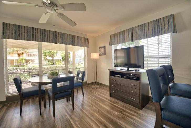  | GetAways at Dover House Resort