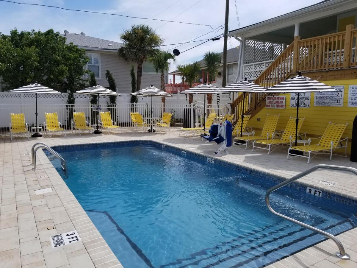 | Georgianne Inn & Suites
