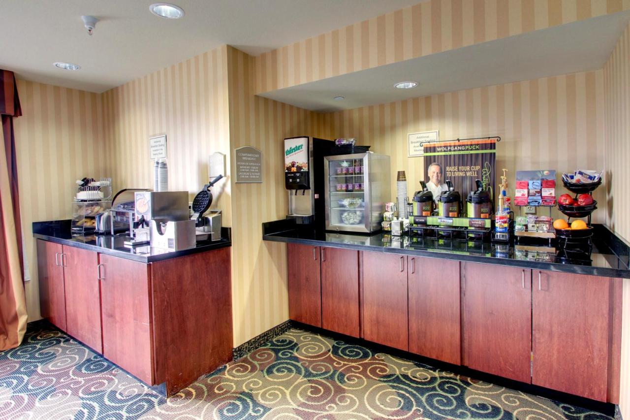 | Cobblestone Hotel - Wayne