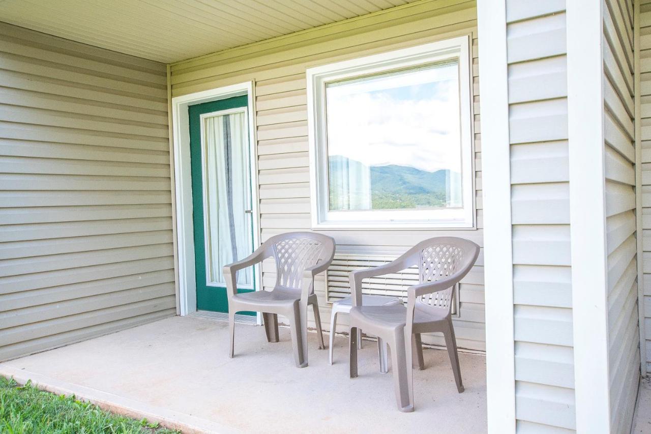 | Lake Chatuge Lodge